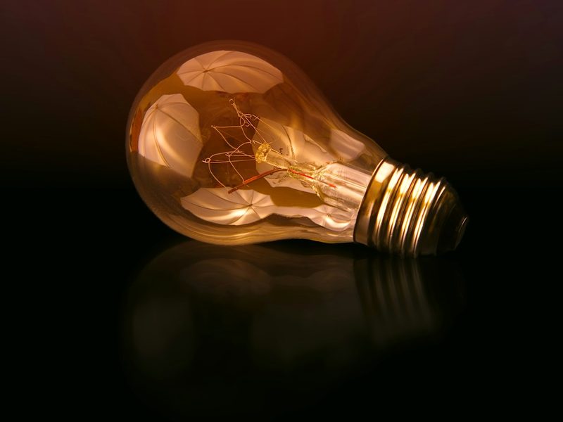 Lâmpada LED filamento — imagem ilustrativa